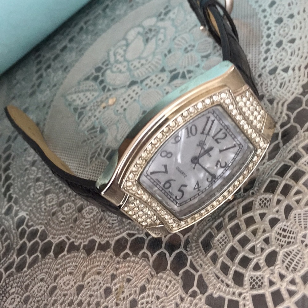 Gene vex authentic leather watch